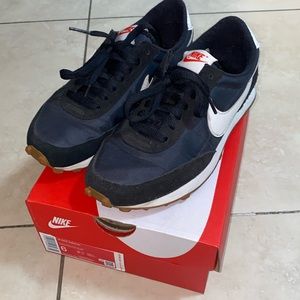 Nike Daybreak Women US6